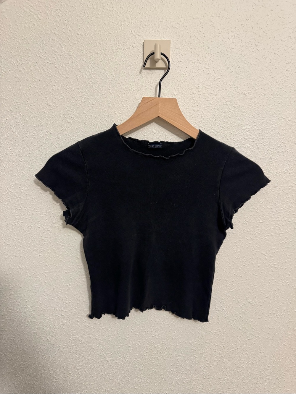Brandy Melville Black Lettuce Edge Short Sleeve Crop Top